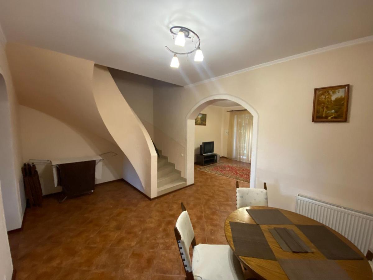 شقة Panorama Townhouse بوليانا المظهر الخارجي الصورة